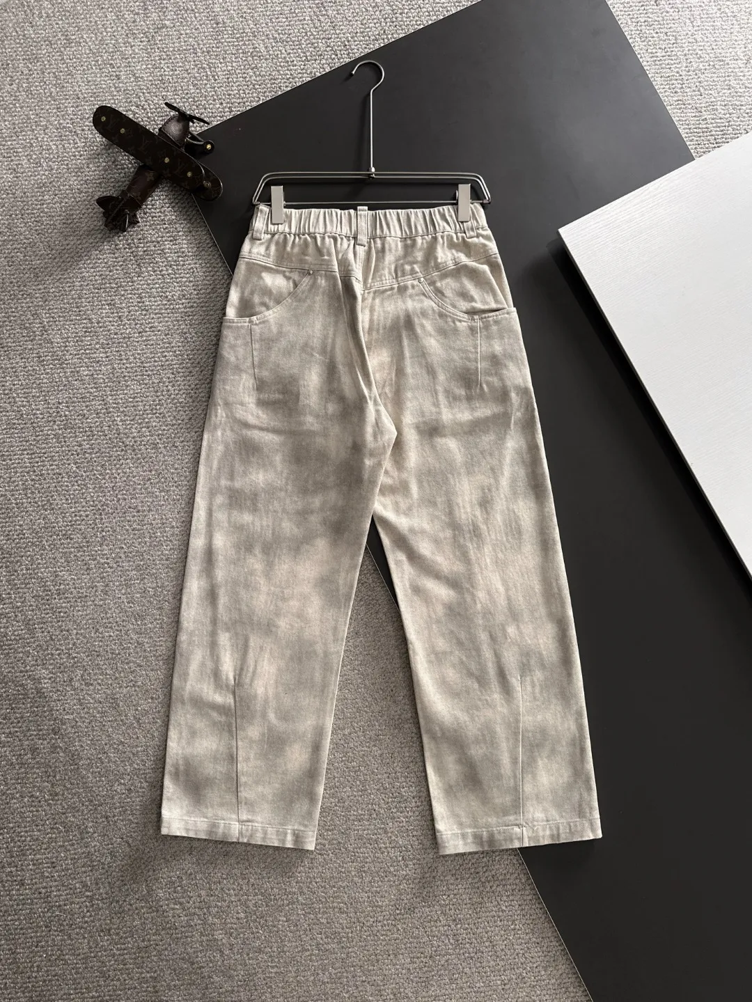 Next day shipping P360 Big Goose 2025 new autumn elastic band casual pants, thick counter-customized fabrics, high breathability and comfort, impeccable details, brand element design concept, reflecting high quality. It feels delicate and soft! It presents a casual cut and the upper body shape is great! Size: M-4XL